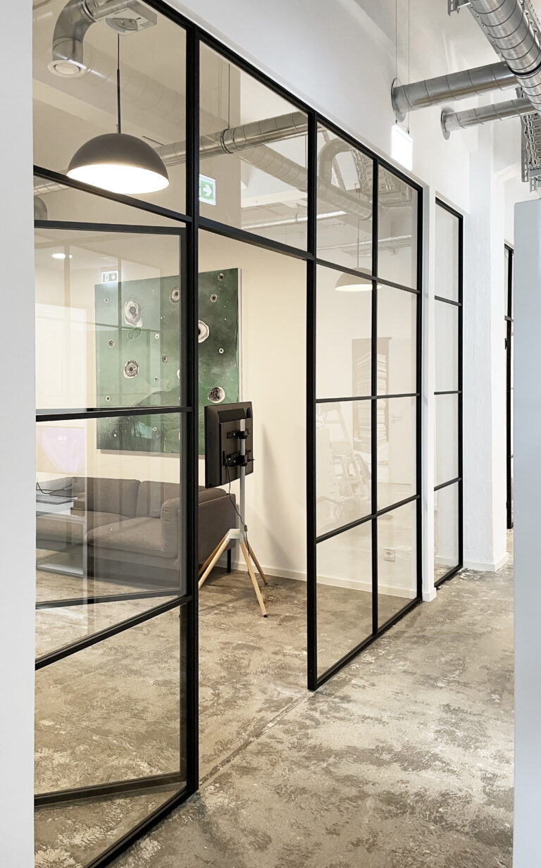 flynn_ku_koze_anlage_1flg_dreh_2spr_9005_2